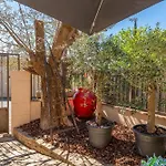 - Paradis De Provence *
