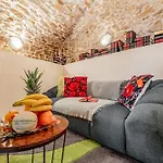- Paradis De Provence Apartment